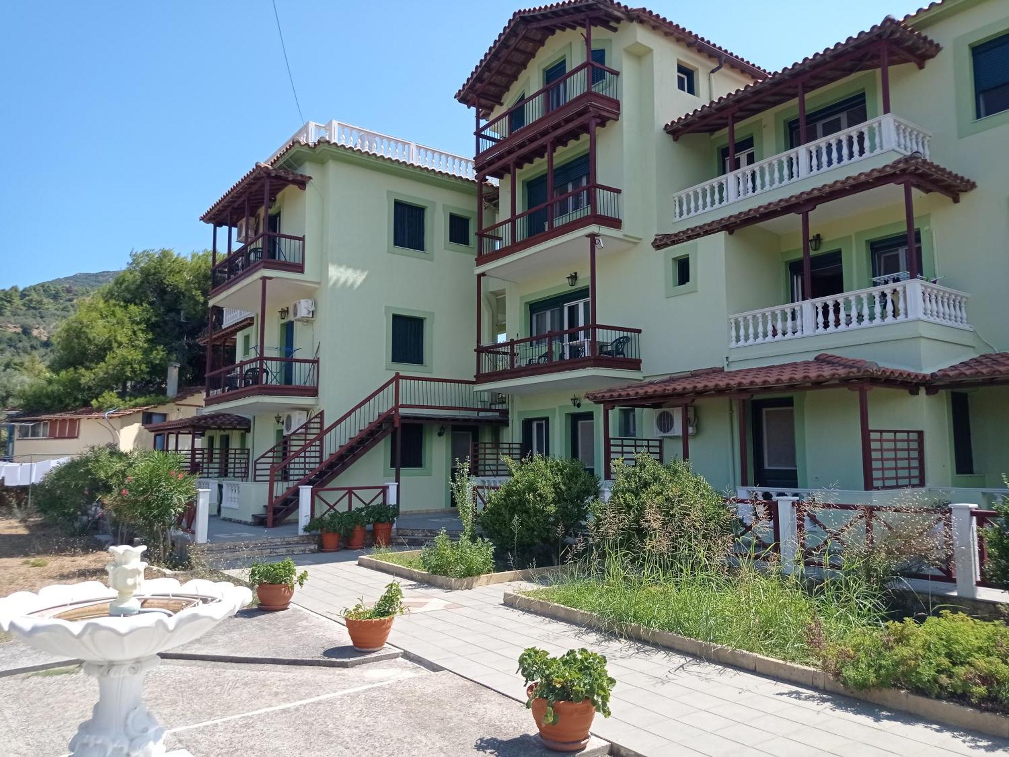 Alexandros Rooms&Studios Skopelos Exterior foto